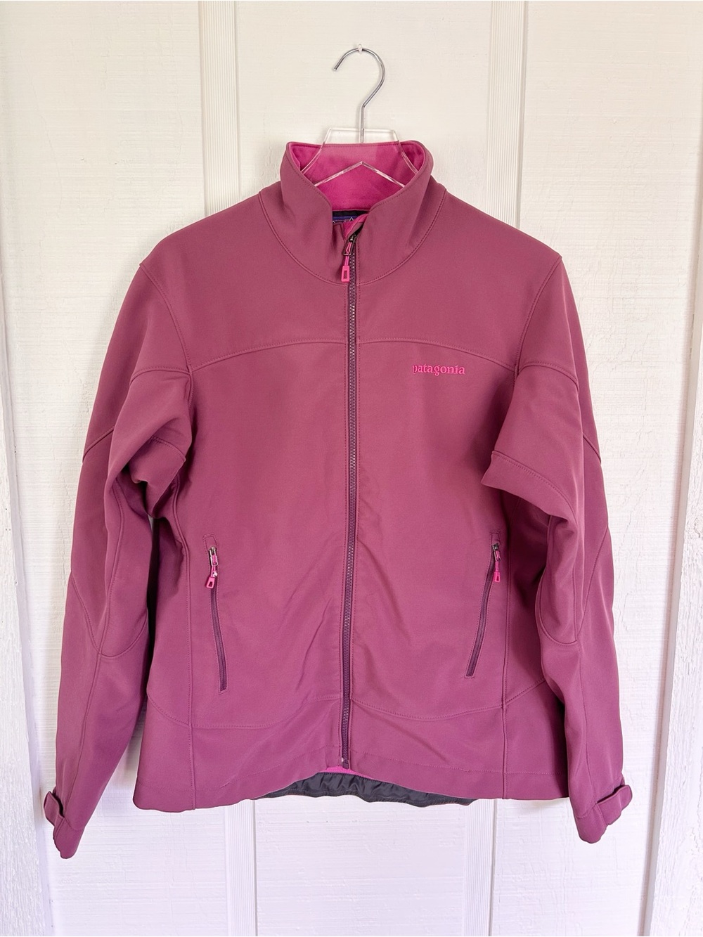 Patagonia Women's Adze Hybrid Jacket Berry Purple Size Large